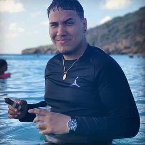 Meet your Posher, Gary